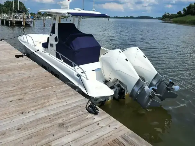 Boston Whaler 27 Dauntless