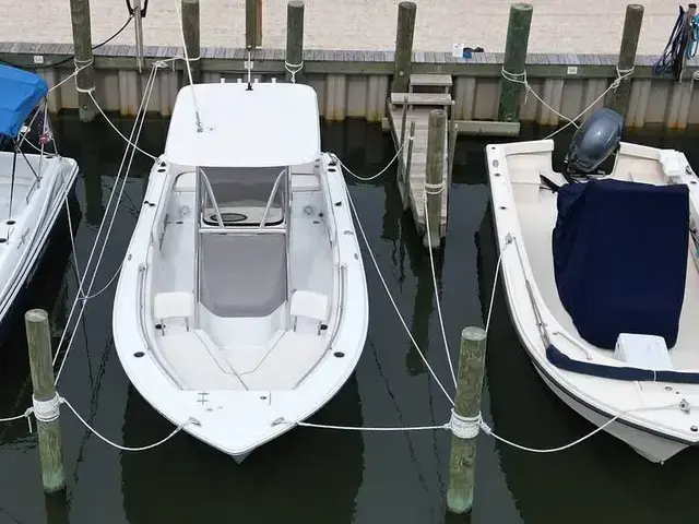 Sea Hunt Boats ULTRA 229