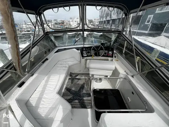 Carver 330 Mariner