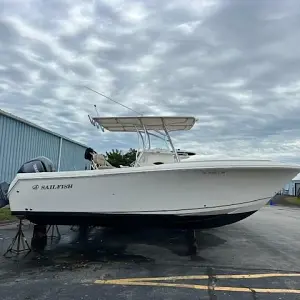 2022 Sailfish 242 CC