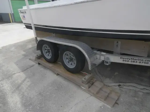 Shamrock Boats Center Console