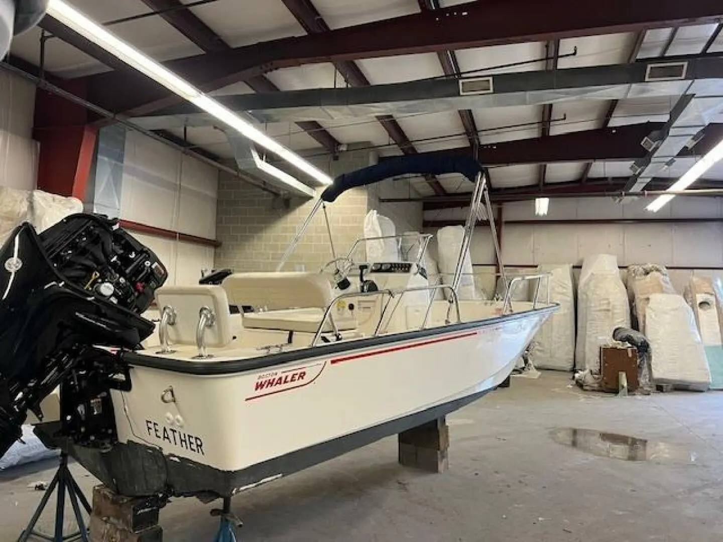 2022 Boston Whaler montauk 17