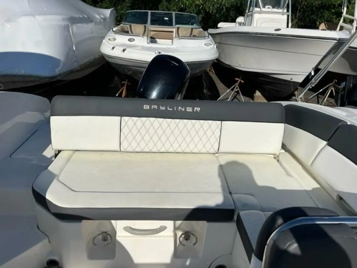 2021 Bayliner dx 2200