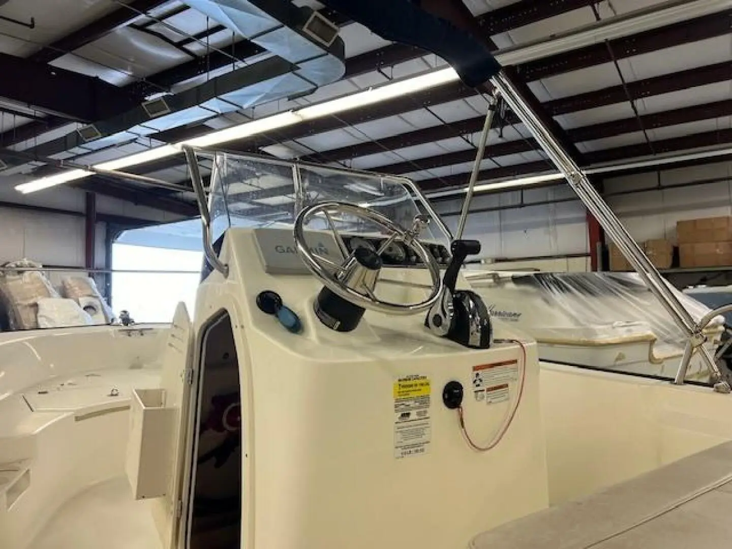 2022 Boston Whaler montauk 17