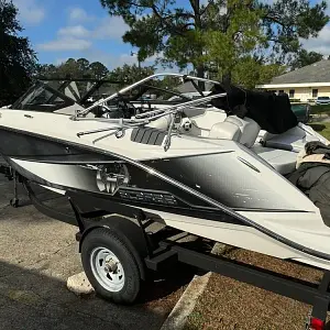 2017 Scarab Boats 195