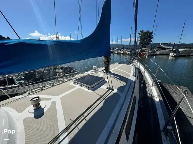 PASSPORT YACHTS 40