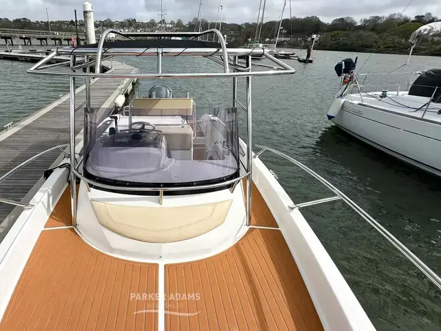 Sessa Marine Key Largo 26