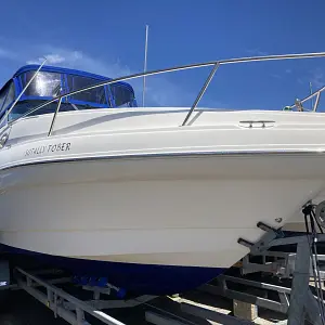 2001 Rinker 242 Fiesta Vee