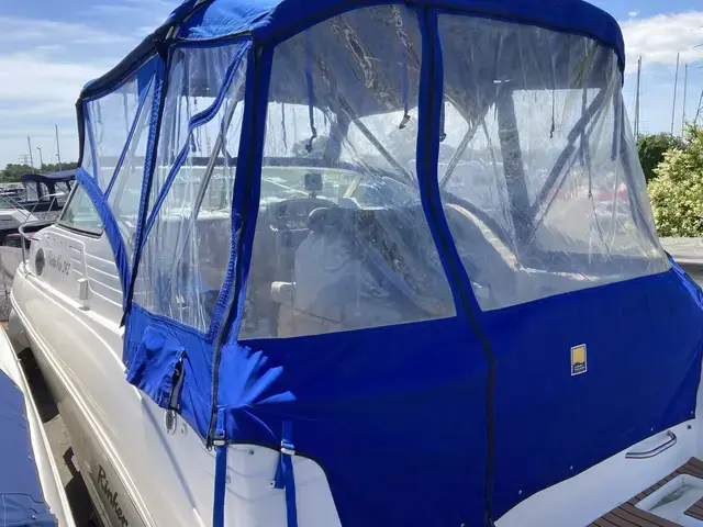 Rinker 242 Fiesta Vee