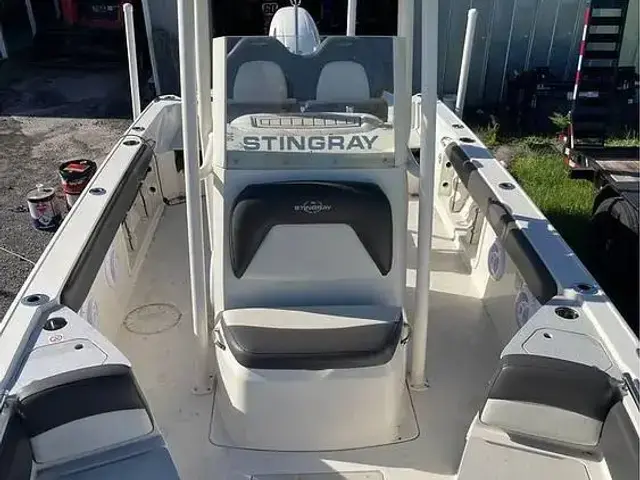 Stingray 236CC