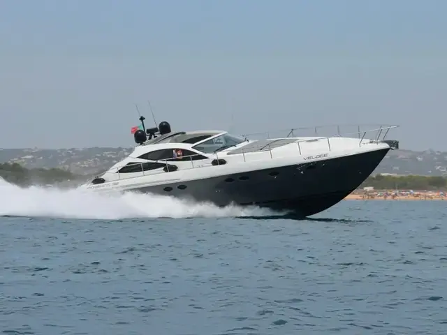 Pershing 52