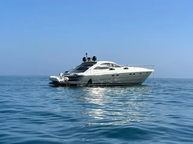 Pershing 52