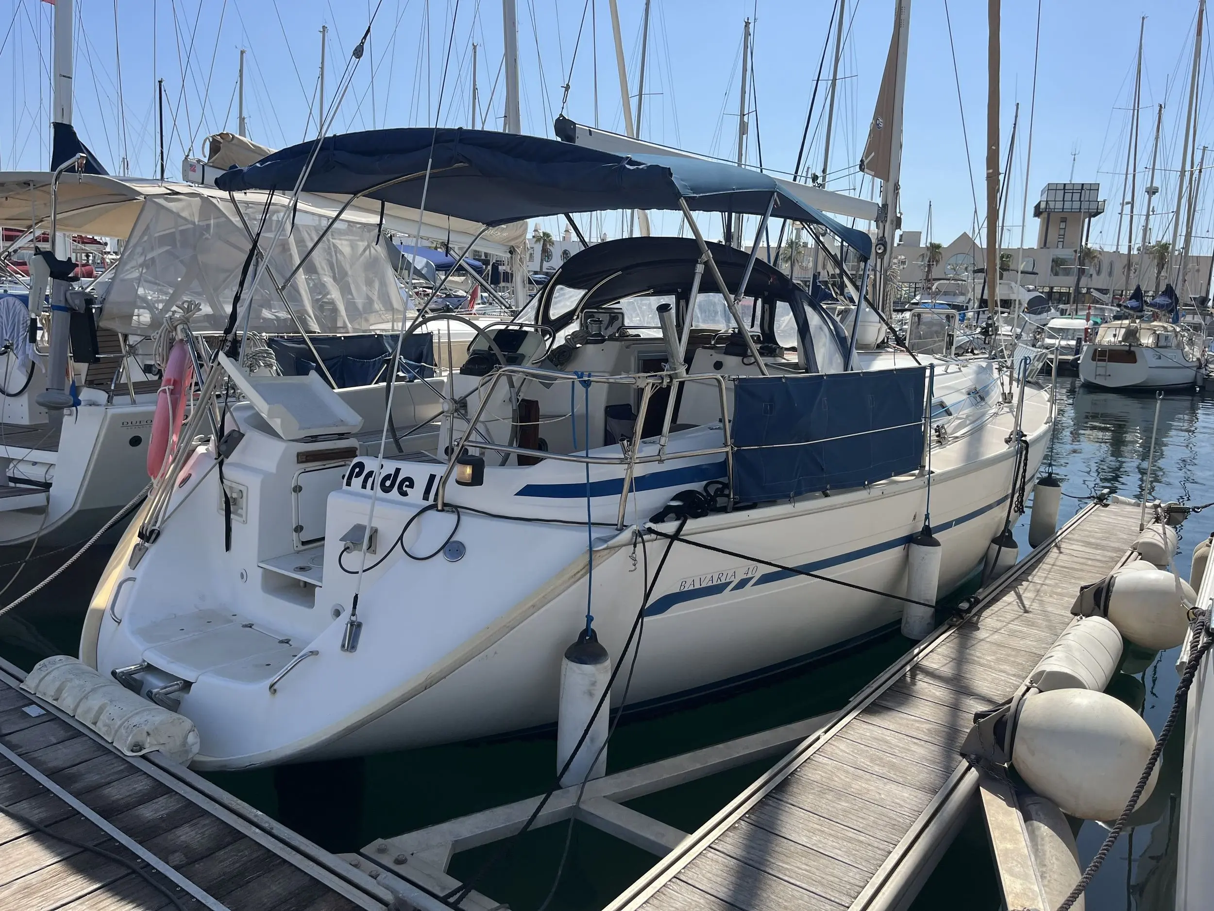 2001 Bavaria 40 (j&j design)