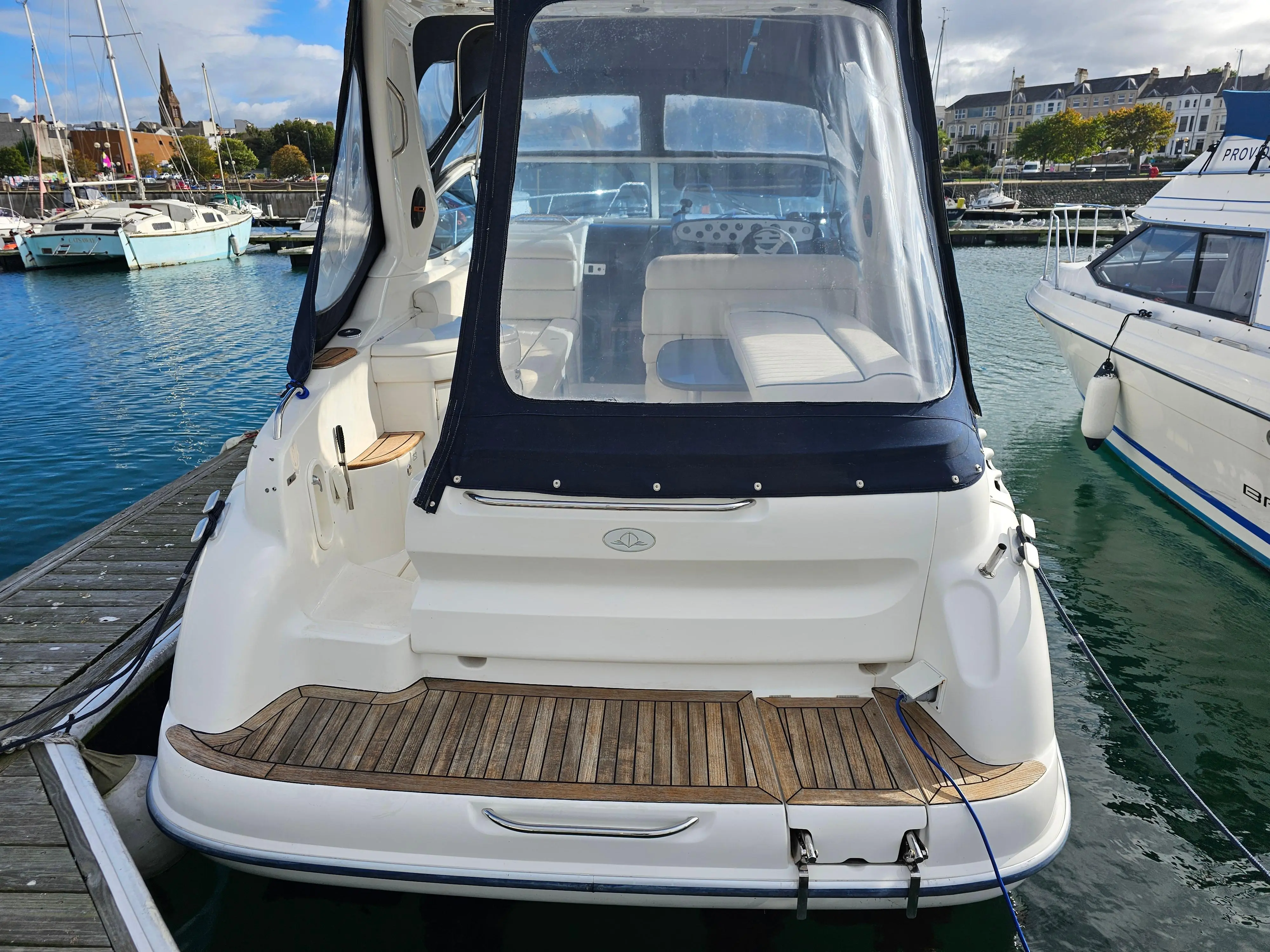 2004 Sealine s28