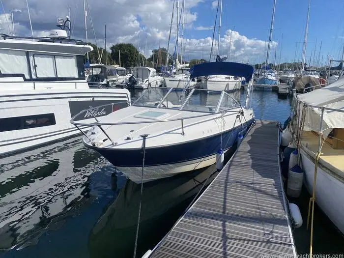 2009 Bayliner 192 cuddy discovery