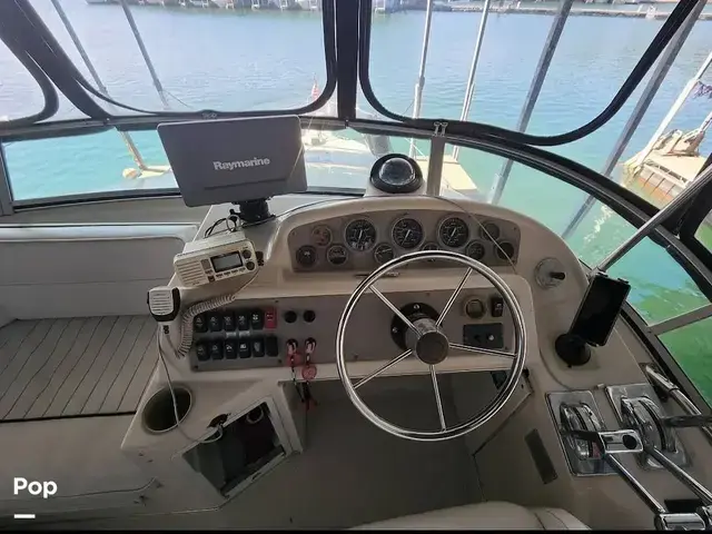 Bayliner Avanti 3488 Command Bridge