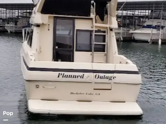 Bayliner Avanti 3488 Command Bridge