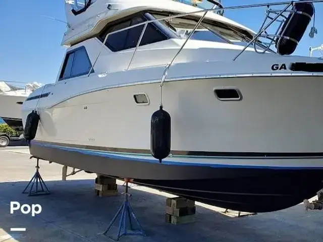 Bayliner Avanti 3488 Command Bridge