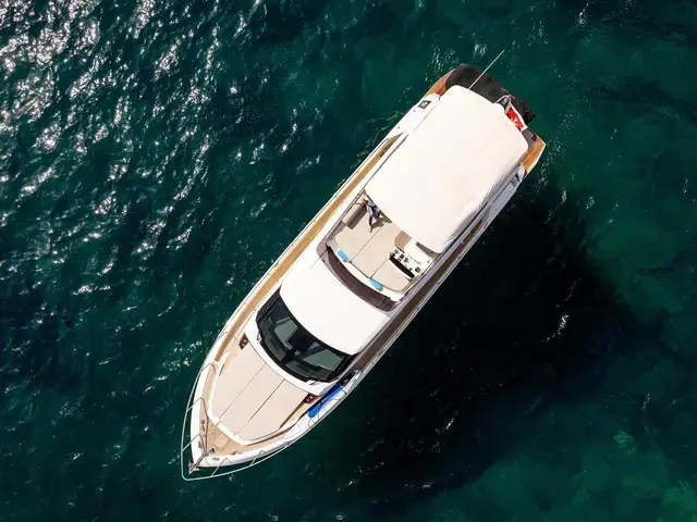 Ferretti Yachts 500