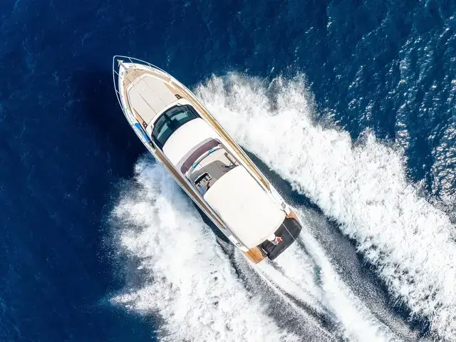 Ferretti Yachts 500