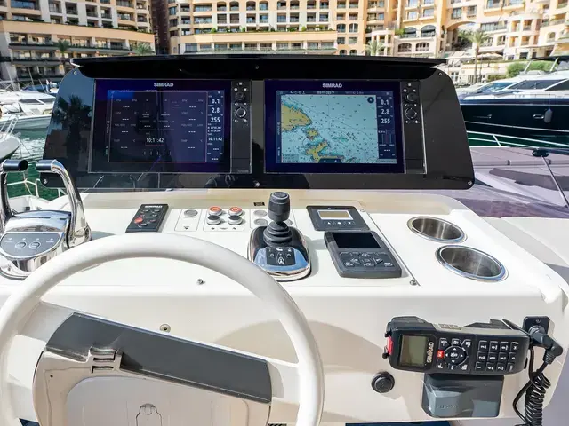 Ferretti Yachts 500