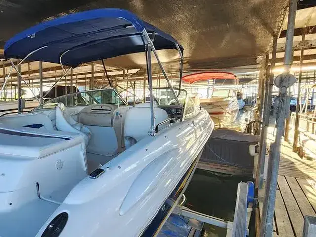 Chaparral 220 SSI