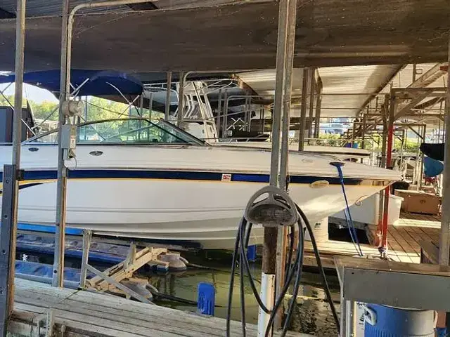 Chaparral 220 SSI