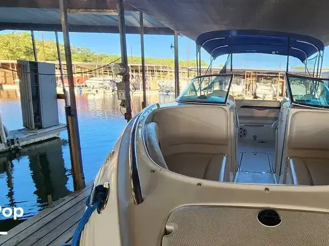 Chaparral 220 SSI