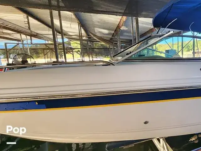 Chaparral 220 SSI