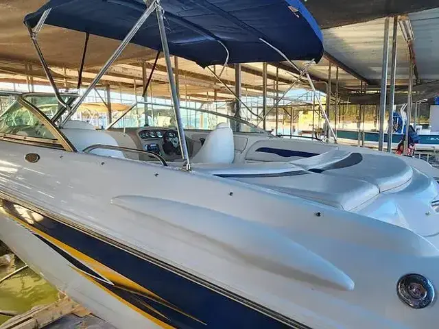 Chaparral 220 SSI