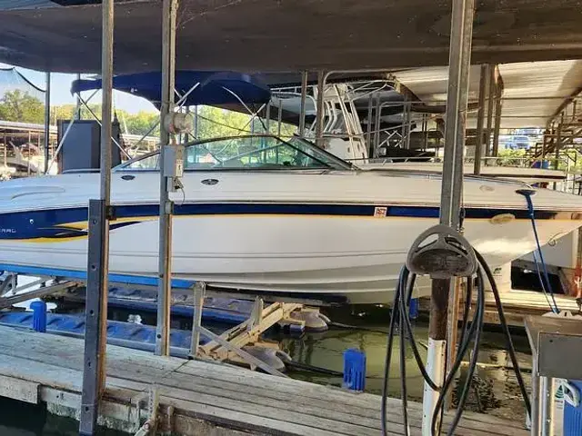 Chaparral 220 SSI