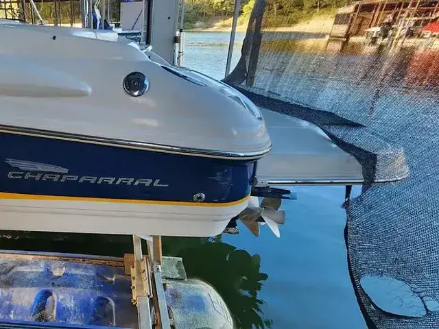 Chaparral 220 SSI