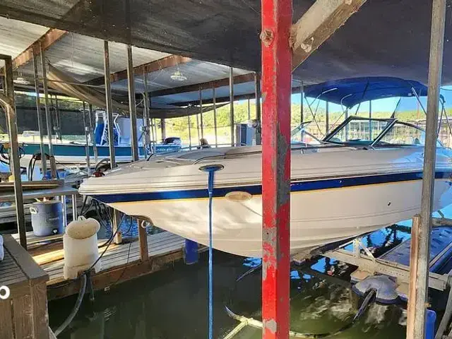 Chaparral 220 SSI