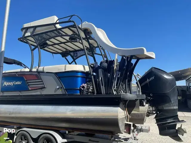 Godfrey Pontoon 250