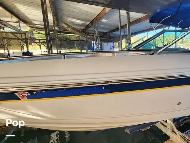 Chaparral 220 SSI