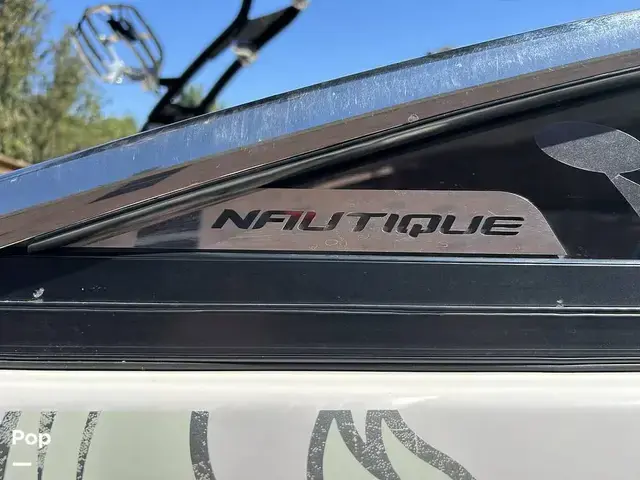 Nautique Boats 230te