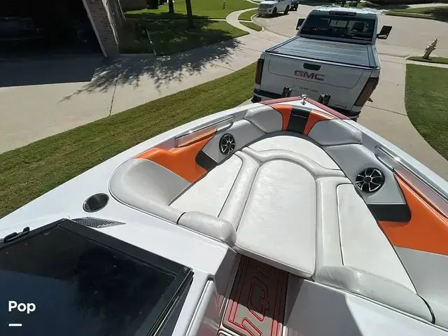 Nautique Boats 230te