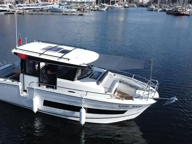 Jeanneau MERRY FISHER 895 SPORT