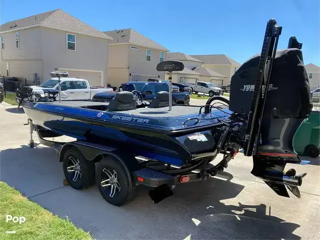 Skeeter ZX 225