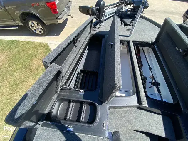 Skeeter ZX 225