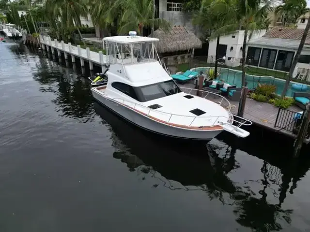 Luhrs 38 Convertible