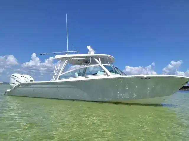 Cobia 330 Dc