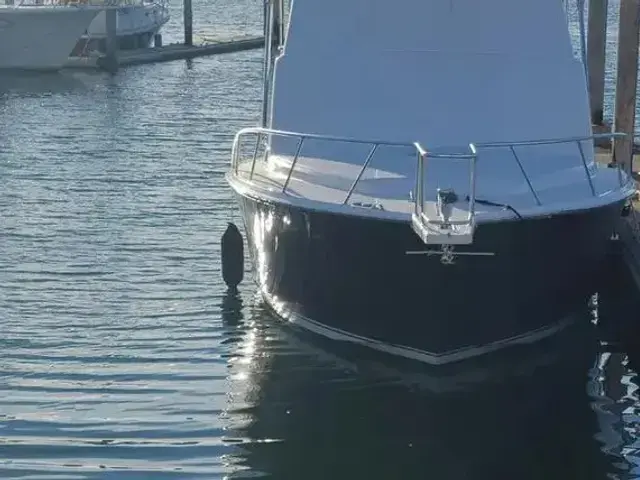 Cabo 35 Flybridge