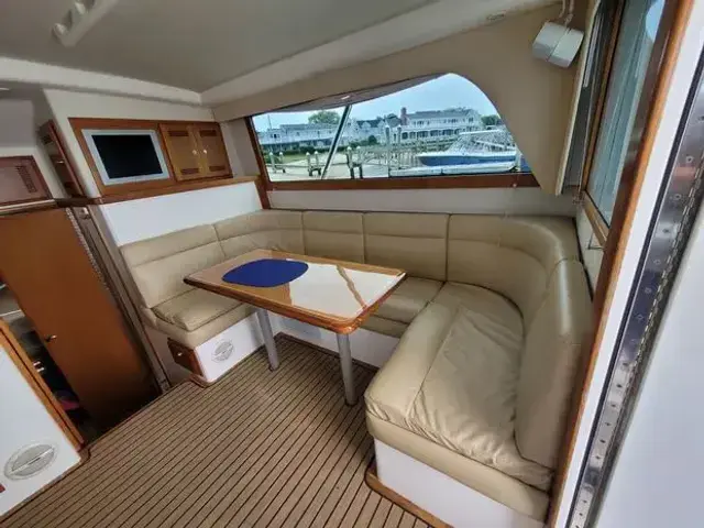 Cabo 35 Flybridge