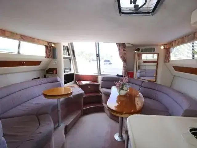 Sea Ray 350 Express Cruiser