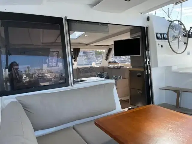 Fountaine Pajot Lucia 40