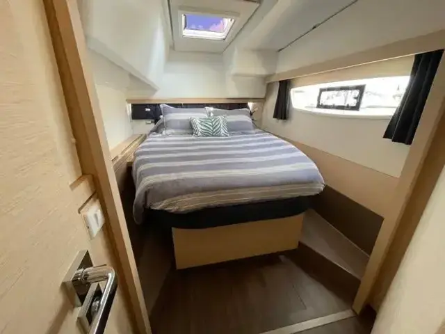 Fountaine Pajot Lucia 40