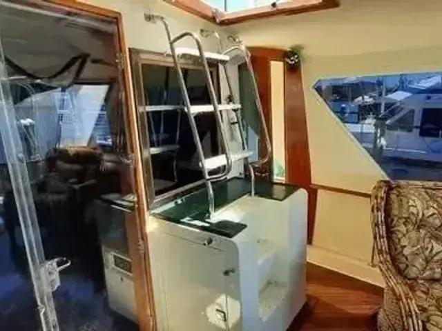 Hatteras 60 Yacht Fish