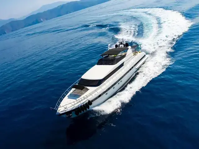 Mangusta 105