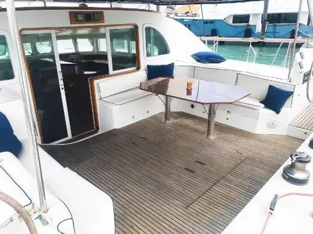 Lagoon 570